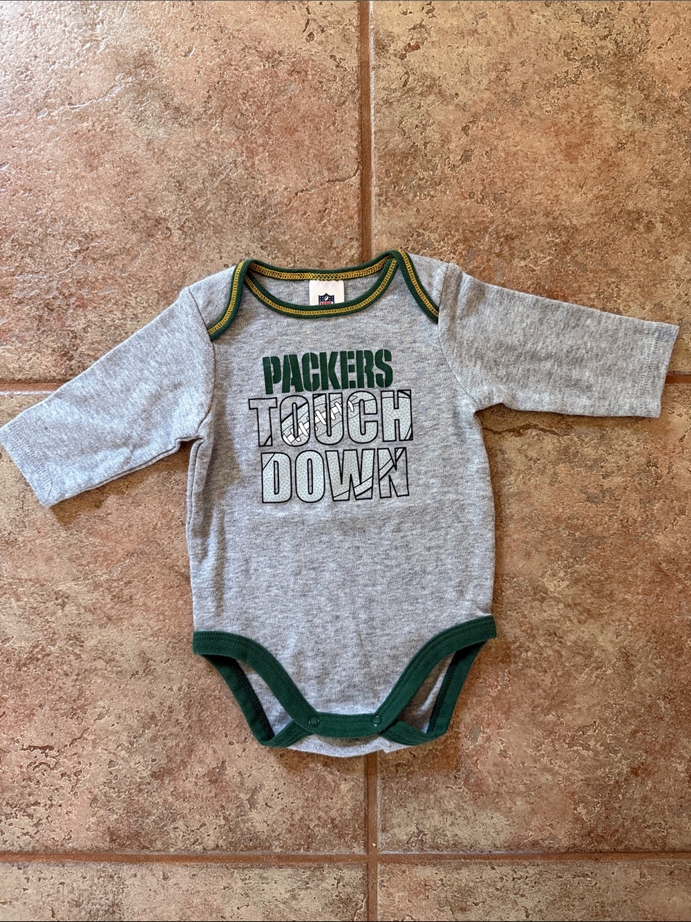 Gray & Green Packers 'Touchdown' Baby Bodysuit